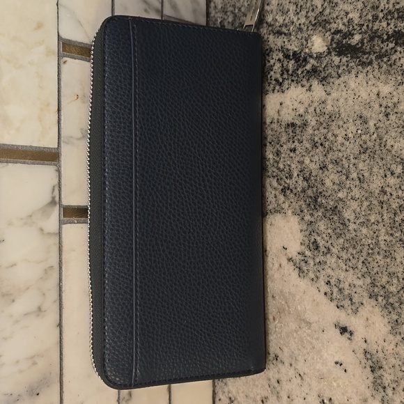 Michael Kors Navy Blue Long Zipper Wallet NWT - Picture 2 of 5